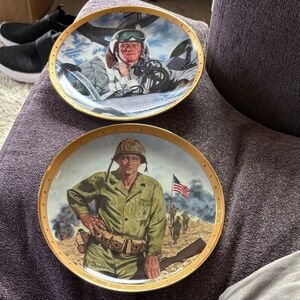 Franklin Mint Military Tribute Plates - Gold and Green featuring John Wayne.